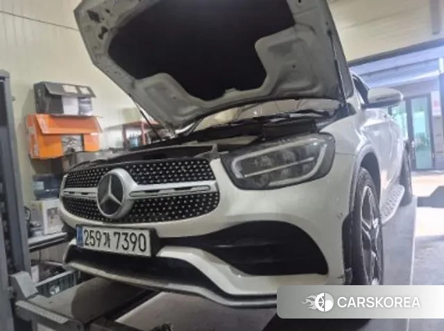 Mercedes-Benz GLC-Class X253 2021 Белый из Кореи