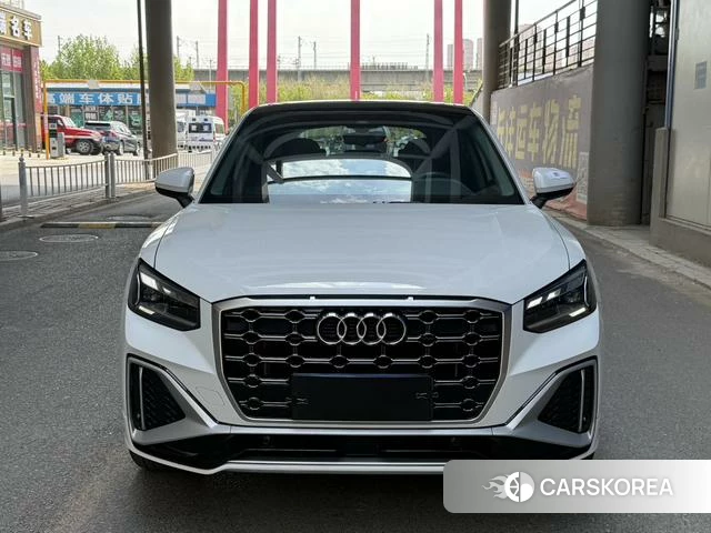 Audi Q2L 2022 Белый из Китая