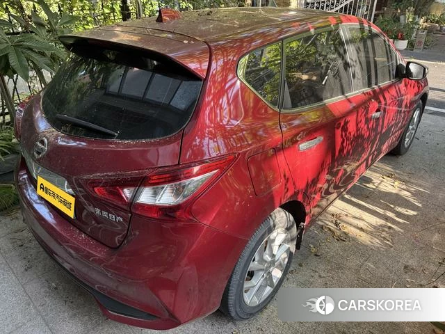 Nissan TIIDA 2021 Красный из Китая