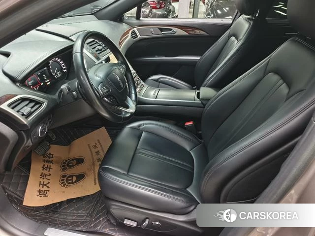 Lincoln MKZ 2019 Шампань из Китая
