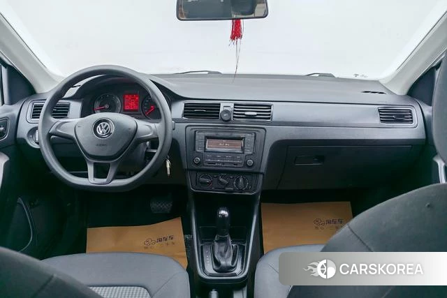 Volkswagen Santana 2021 Белый из Китая