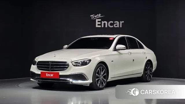 Mercedes-Benz E-Class W213 2020 Белый из Кореи