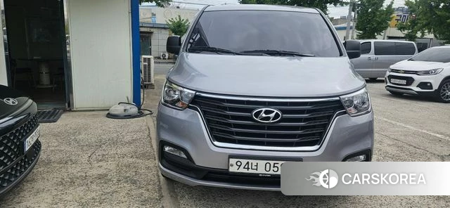 Hyundai The New Grand Starex 2019 Серебристо-серый из Кореи