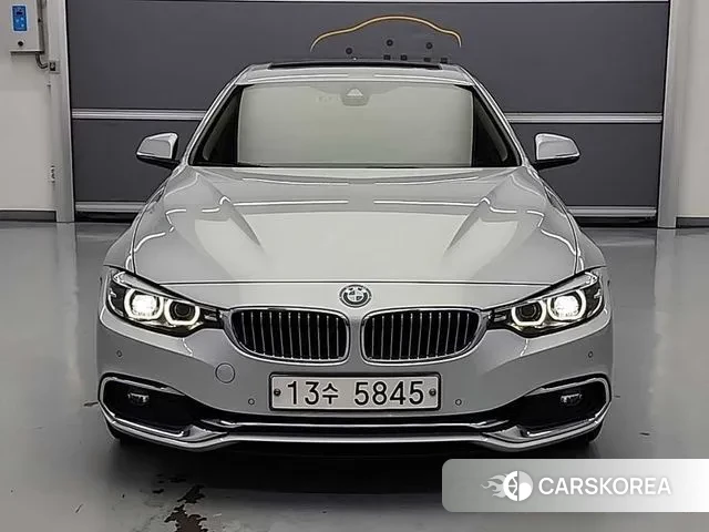 BMW 4 Series (F32) 2018 Серебряный из Кореи
