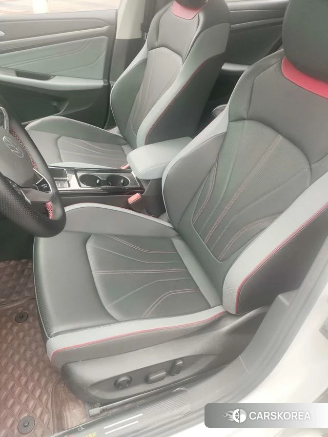 Volkswagen Lingdu 2022 Белый из Китая