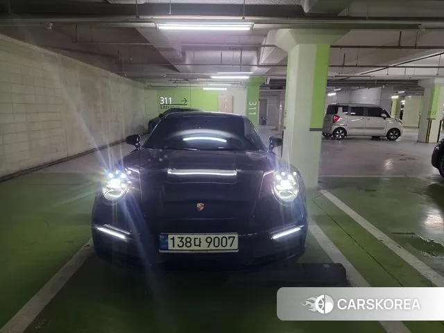 Porsche 911(992) 2021 Черный из Кореи