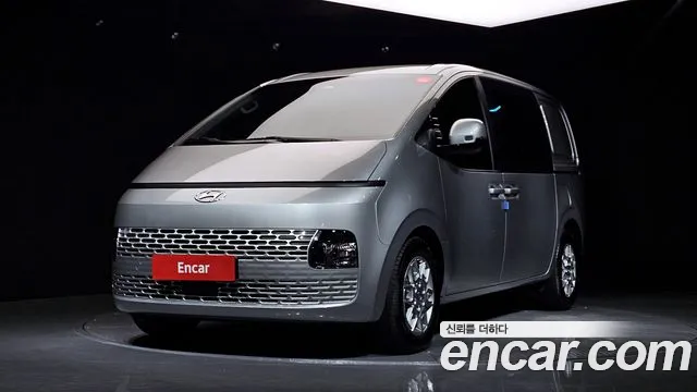 Hyundai Staria 2022 Серебристо-серый из Кореи