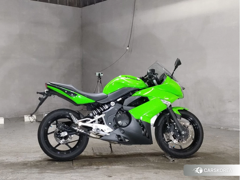 Проданный Kawasaki NINJA 400R 2011 из Японии