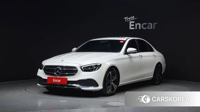 Mercedes-Benz E-Class W213 2021 Белый из Кореи