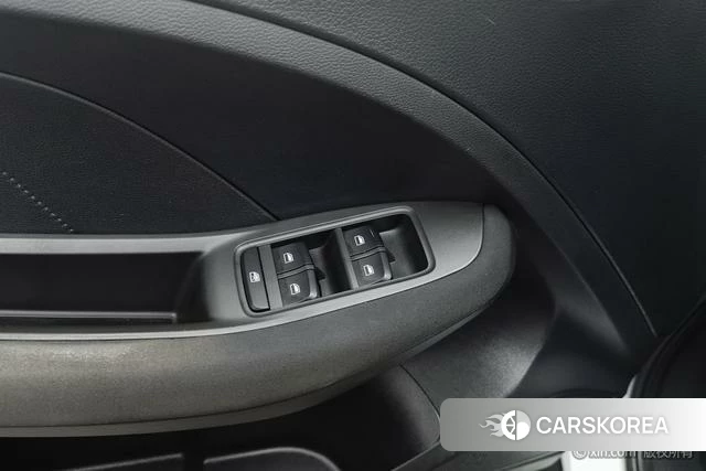 MG MG ZS 2021 Белый из Китая