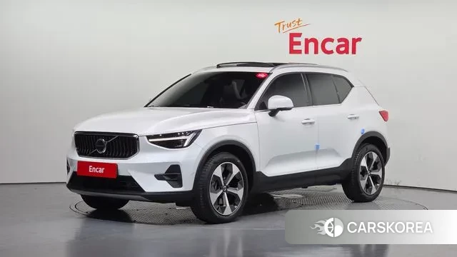 Volvo XC40 2024 Белый из Кореи