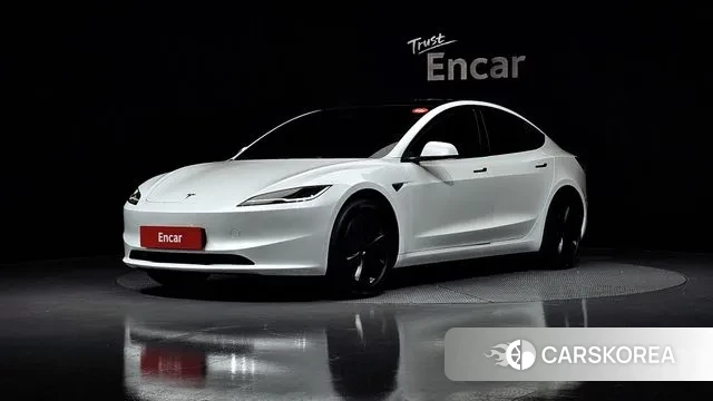 Tesla Model 3 2024 Белый из Кореи