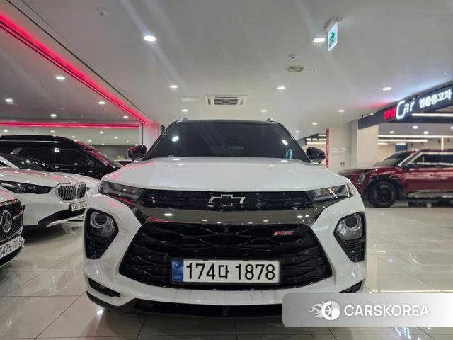 Chevrolet (GM Daewoo) Trailblazer 2022 Белый из Кореи