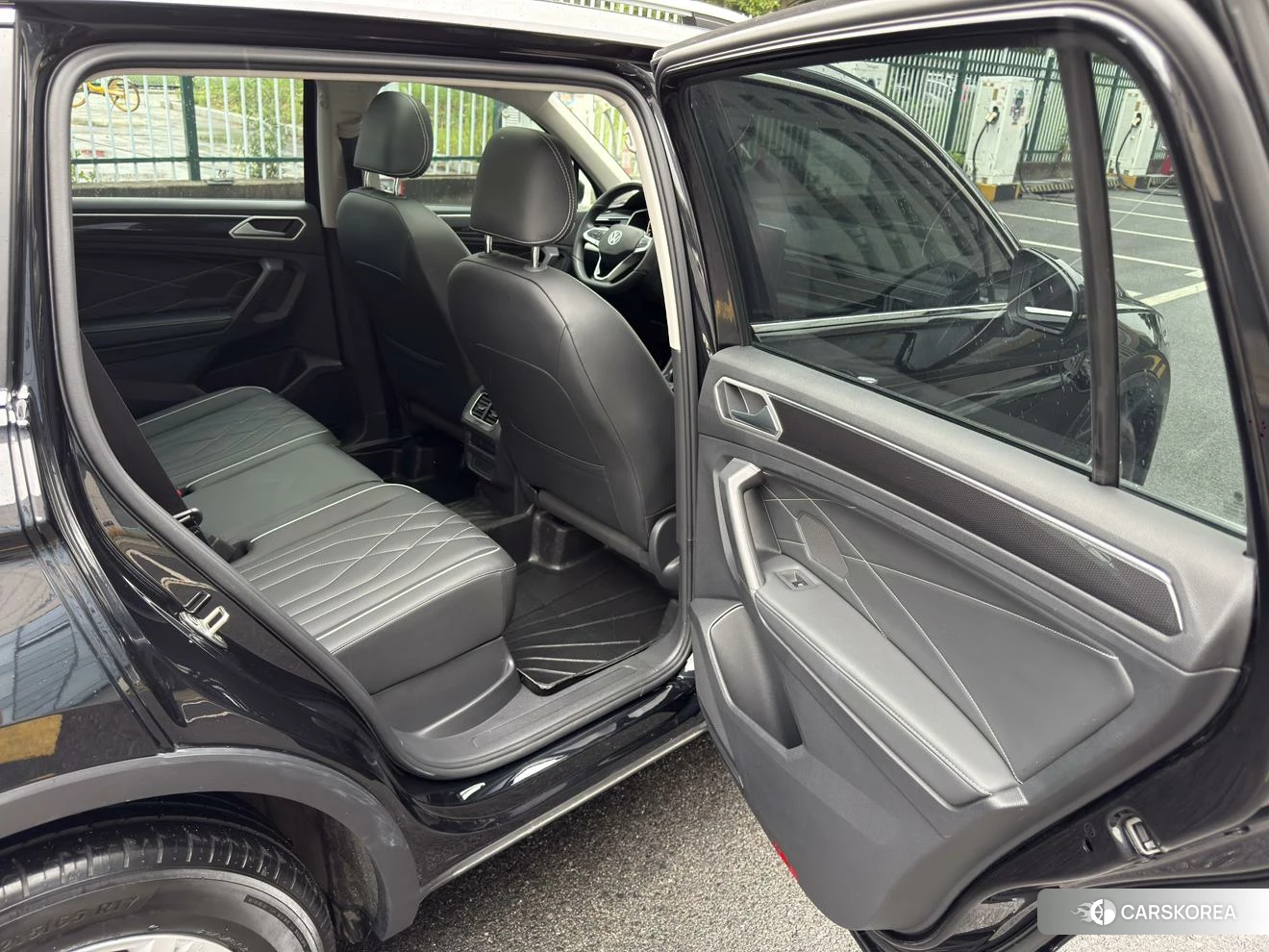 Volkswagen Tiguan L 2024 Черный из Китая