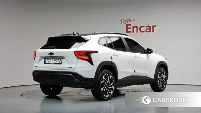 Chevrolet (GM Daewoo) Trax Crossover 2023 Белый из Кореи
