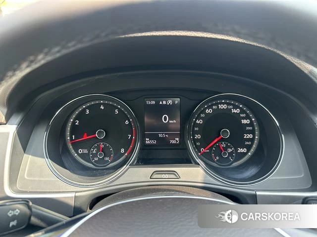 Volkswagen Tourang 2018 Черный из Китая