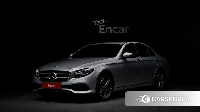 Mercedes-Benz E-Class W213 2019 Серебряный из Кореи