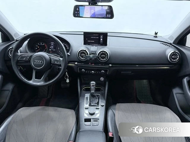 Audi A3 2019 Белый из Китая