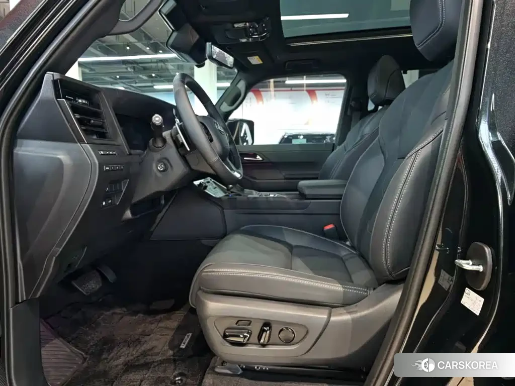 Lexus GX 2026 Черный из Китая