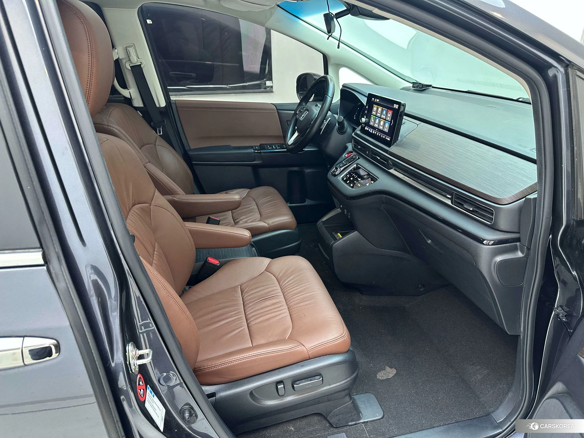 Honda Odyssey 2021 Темно-серый из Китая