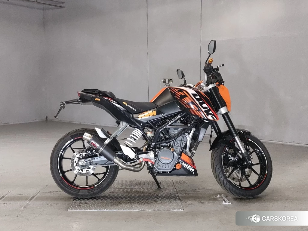 Проданный KTM 200 DUKE 2013 из Японии, фото 2