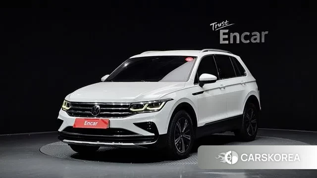 Volkswagen Tiguan second Generation 2022 Белый из Кореи
