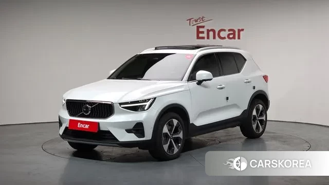 Volvo XC40 2023 Белый из Кореи