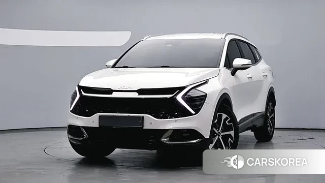 Kia Sportage 5th Generation Hybrid 2023 Белый из Кореи