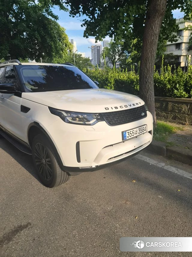 Land Rover Discovery 5 2018 Белый из Кореи