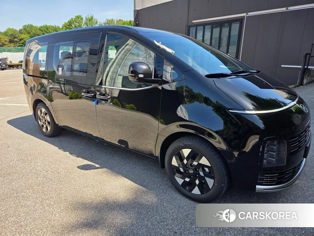 Hyundai Staria 2026 Черный из Кореи