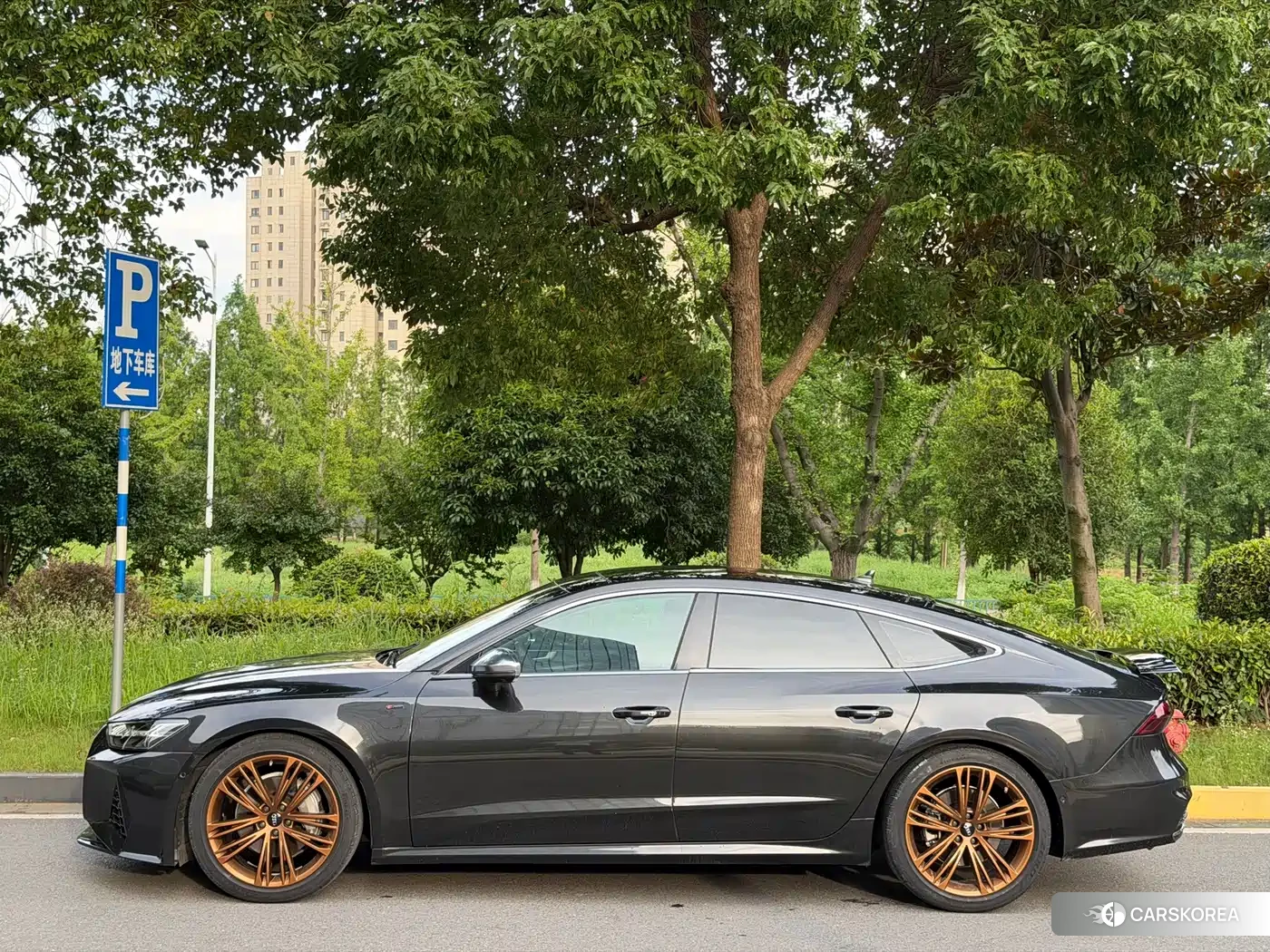 Audi A7 2020 Silver/gray из Китая