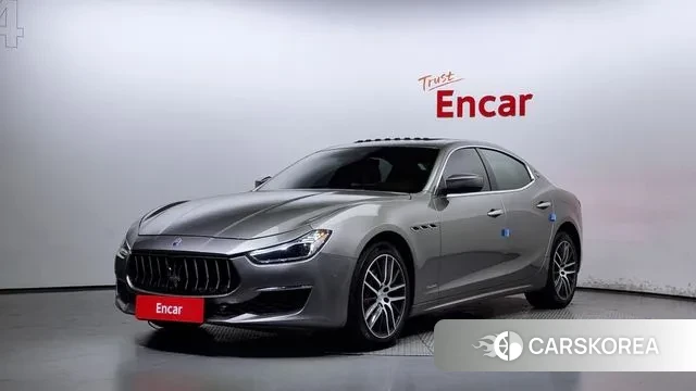 Maserati Ghibli 2018 Серебристо-серый из Кореи