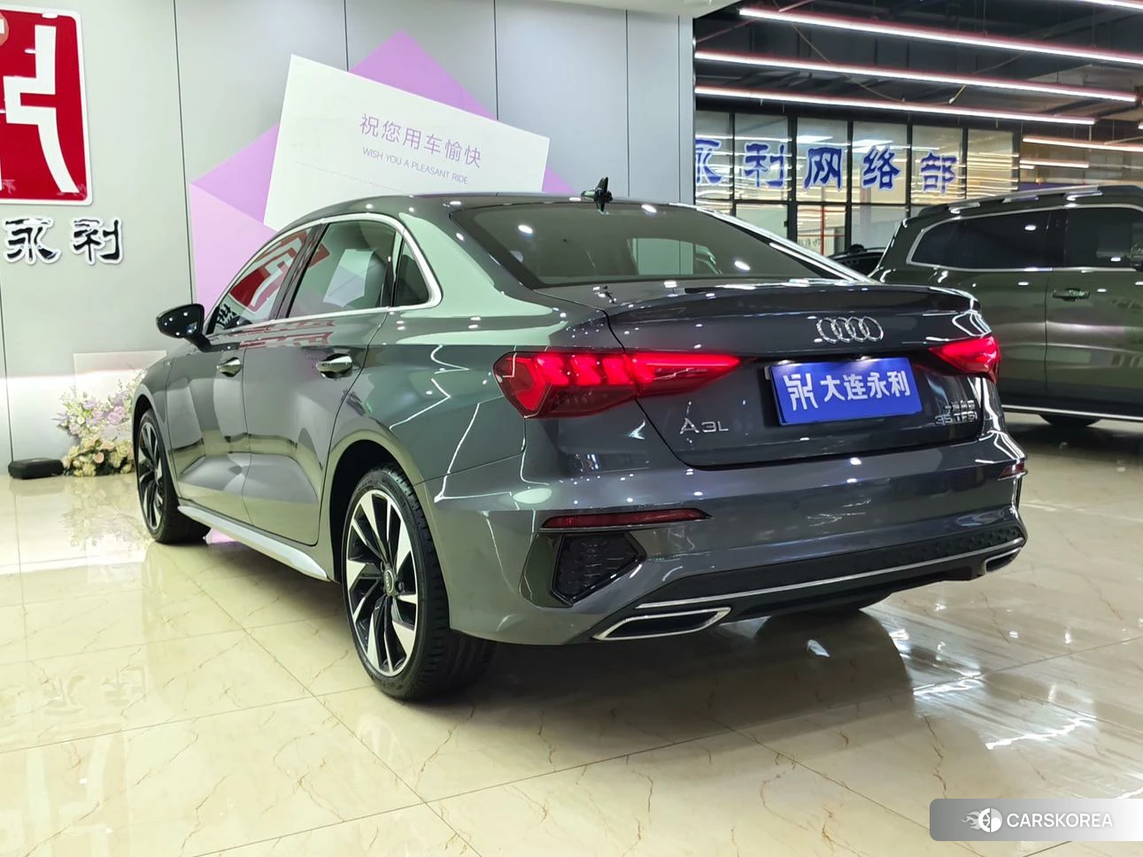 Audi A3 2023 Темно-серый из Китая