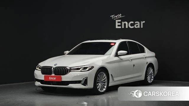BMW 5 Series (G30) 2023 Белый из Кореи