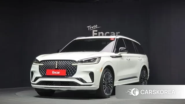 Lincoln Aviator 2nd generation 2024 Белый из Кореи