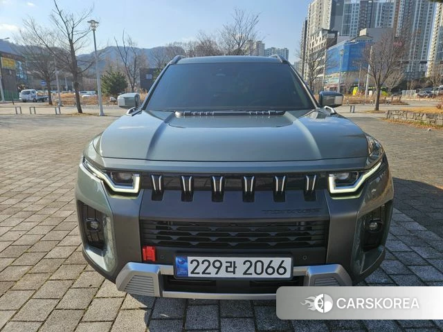 Ssangyong Torres 2023 Темно-зеленый из Кореи