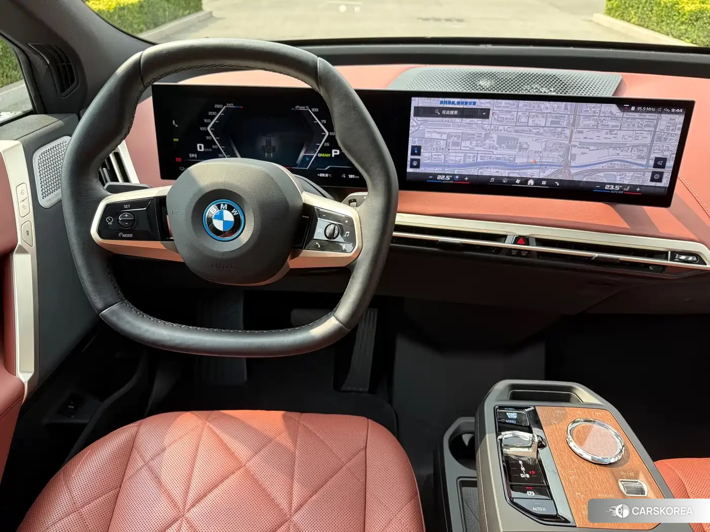 BMW iX 2026 Черный из Китая