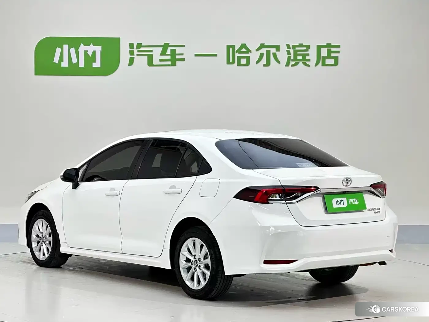 Toyota Corolla 2022 Белый из Китая
