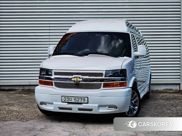 Chevrolet Express Van 2019 Белый из Кореи