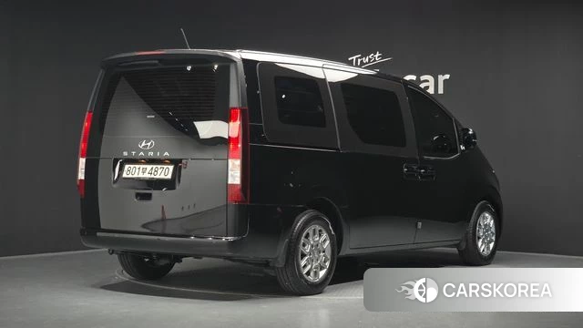 Hyundai Staria 2023 Черный из Кореи