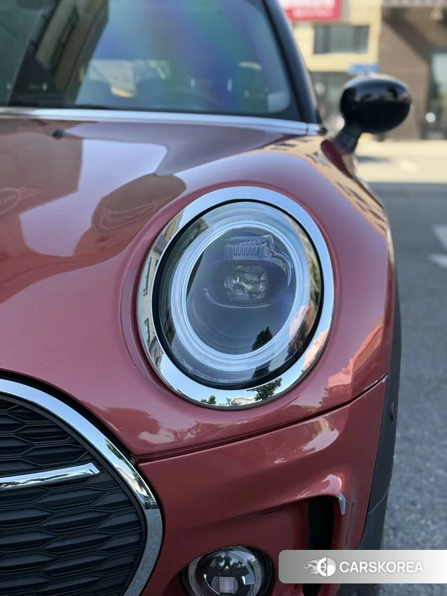 MINI CLUBMAN 2022 Красный из Китая