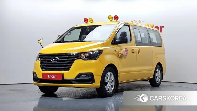 Hyundai The New Grand Starex 2018 Желтый из Кореи