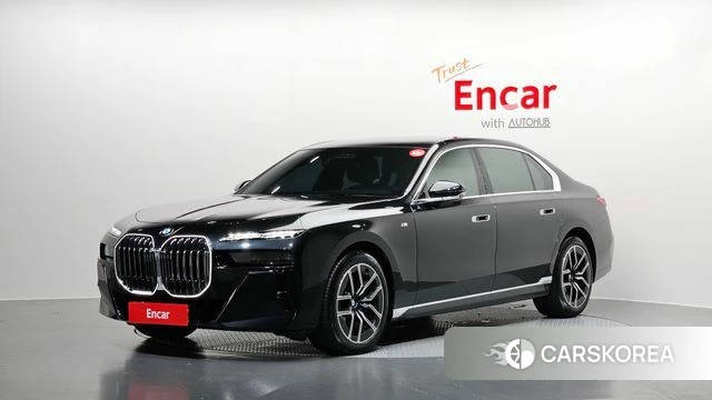 BMW 7 Series (G70) 2023 Черный из Кореи