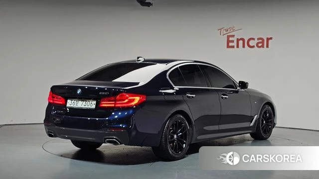 BMW 5 Series (G30) 2018 Синий из Кореи