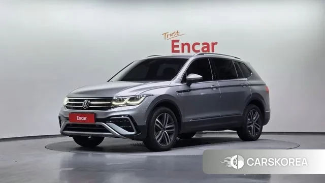 Volkswagen Tiguan Allspace 2022 Серебряный из Кореи
