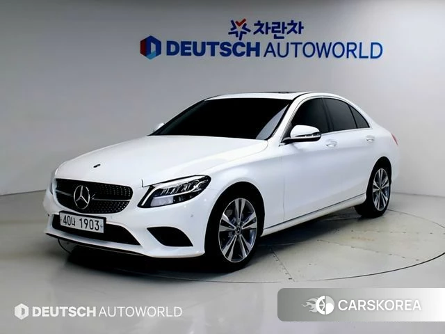 Mercedes-Benz C-Class W205 2019 Белый из Кореи