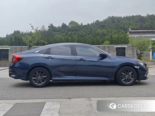 Honda Civic 2021 Темно-серый из Китая