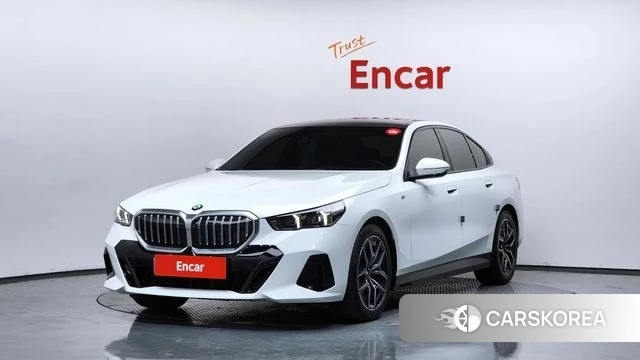 BMW 5 Series (G60) 2024 Белый из Кореи