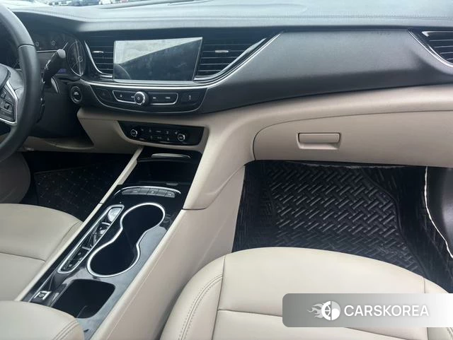 Buick Regal 2021 Темно-серый из Китая