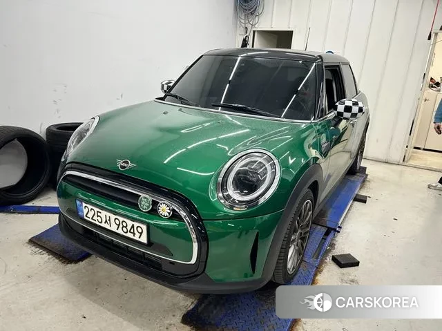 Mini Cooper 2022 Темно-зеленый из Кореи